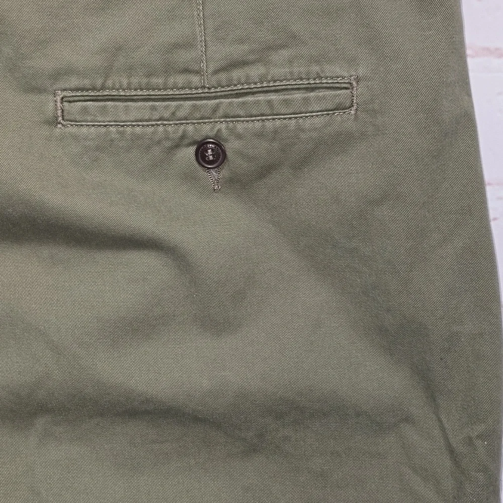 Magellan Outdoors Flat Front Olive Green Mens Size 42
